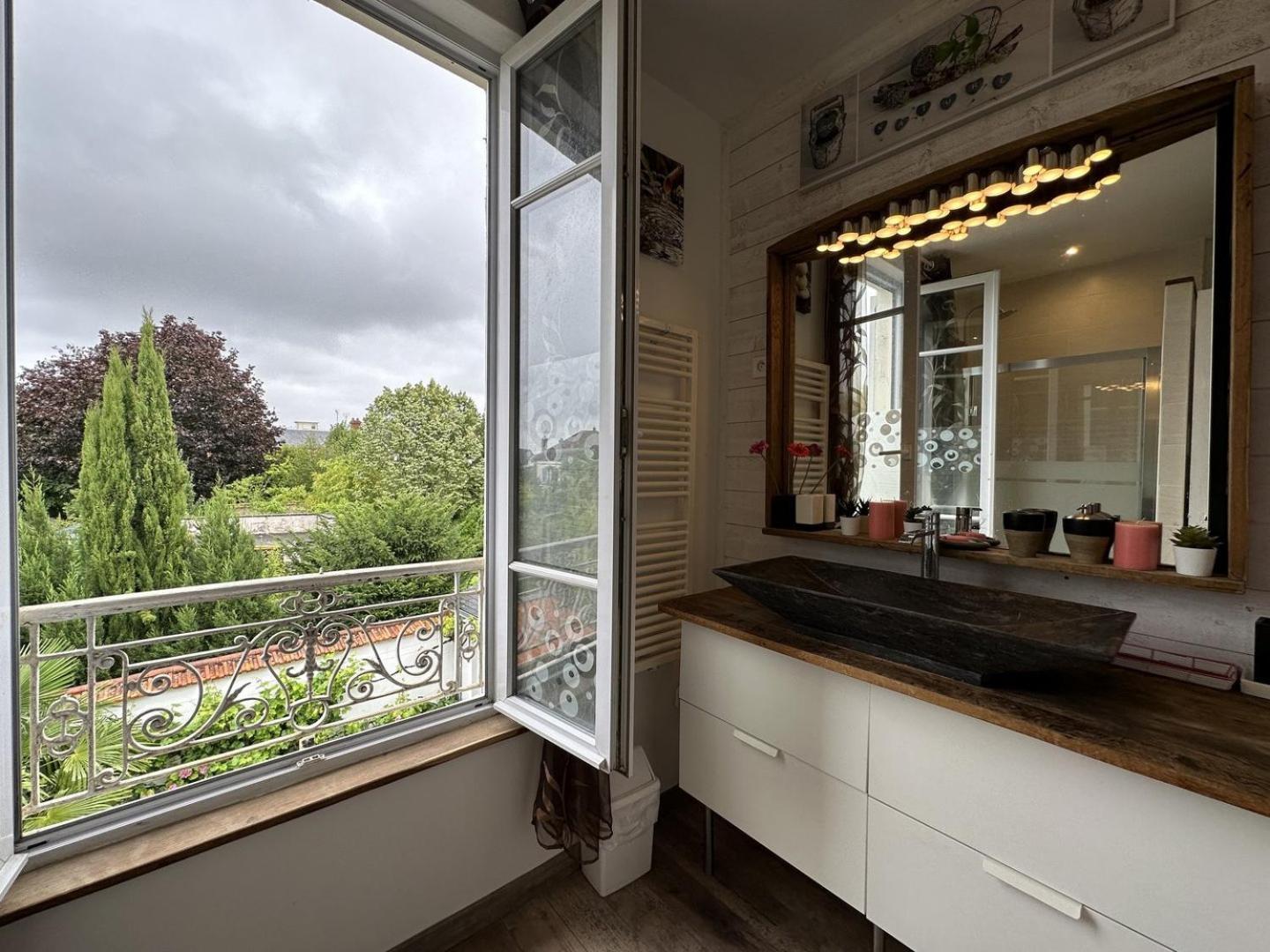 La Maison Des Lumieres Hotell Chartres Eksteriør bilde